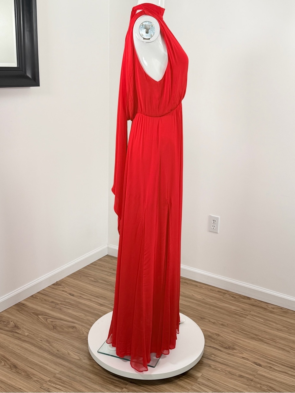 Alice + Olivia Dita Cowl Back Godet Maxi Dress Size 10 - Picture 8 of 15